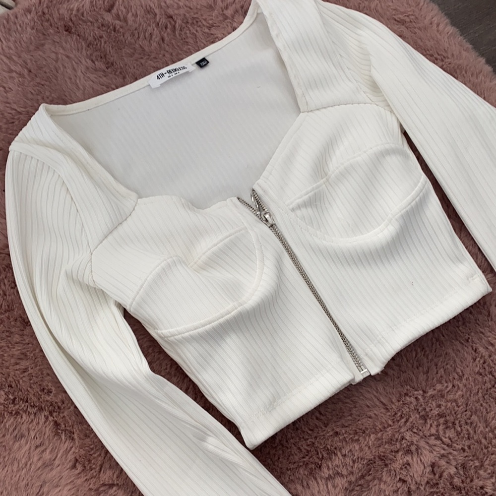 Zip Up Ribbed top - Picture 5 of 6